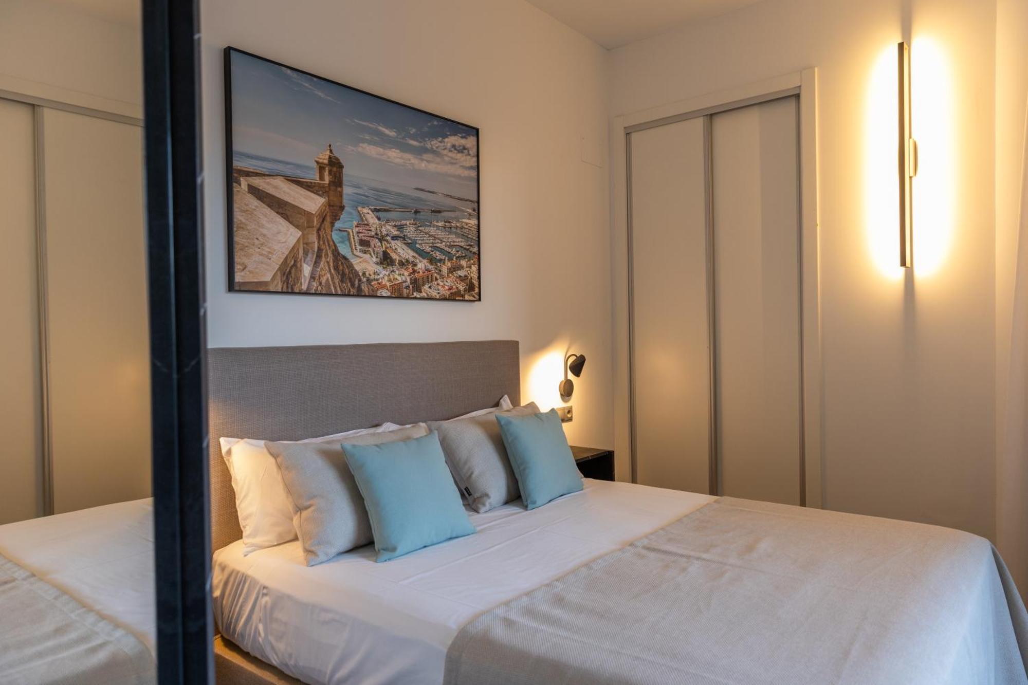 Guillman Suites Alicante Bagian luar foto