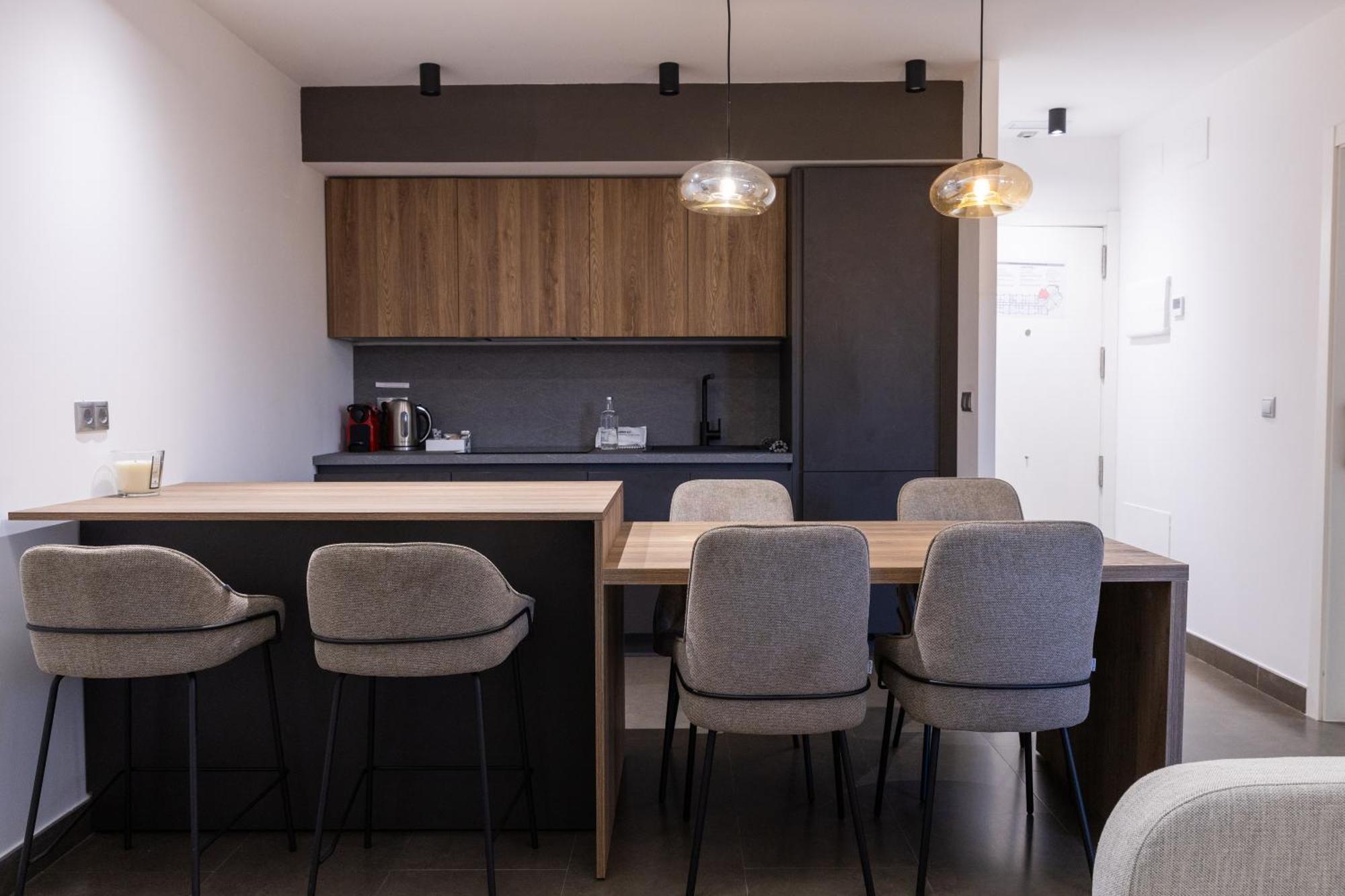 Guillman Suites Alicante Bagian luar foto