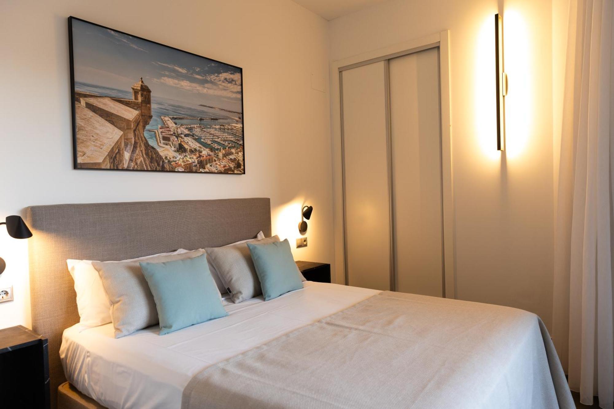 Guillman Suites Alicante Bagian luar foto