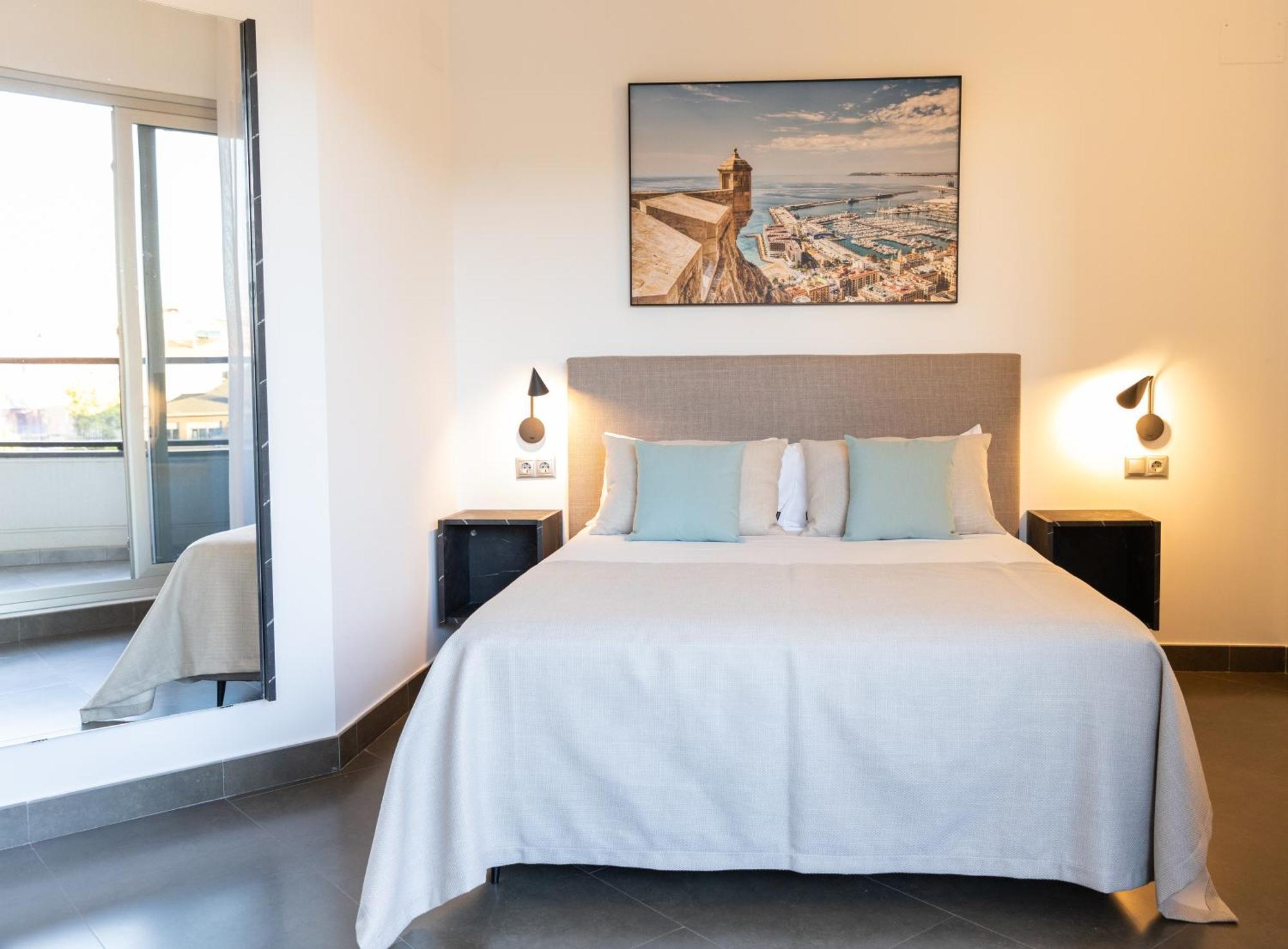 Guillman Suites Alicante Bagian luar foto
