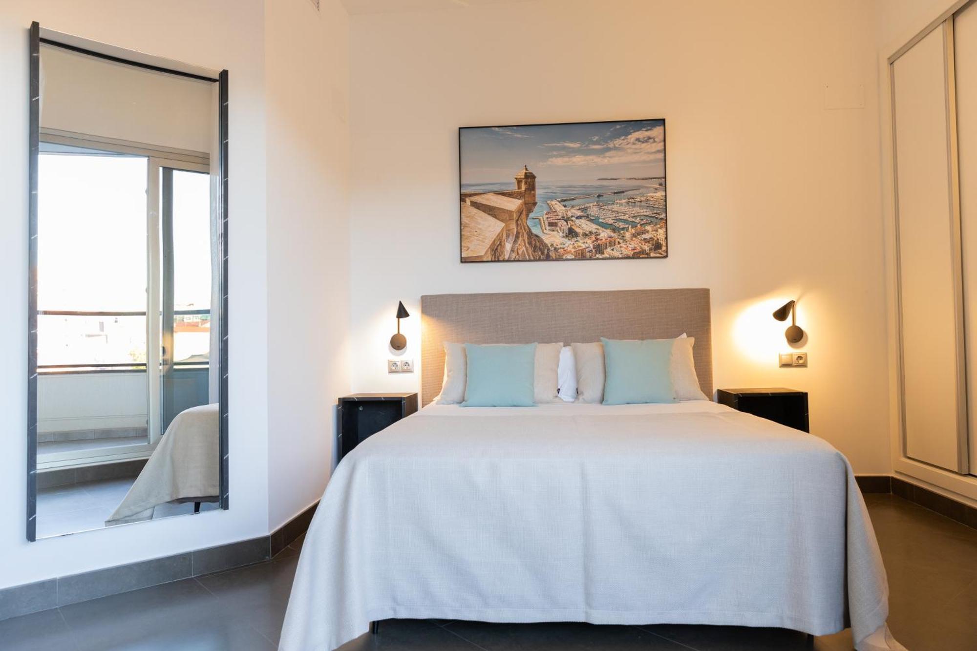 Guillman Suites Alicante Bagian luar foto