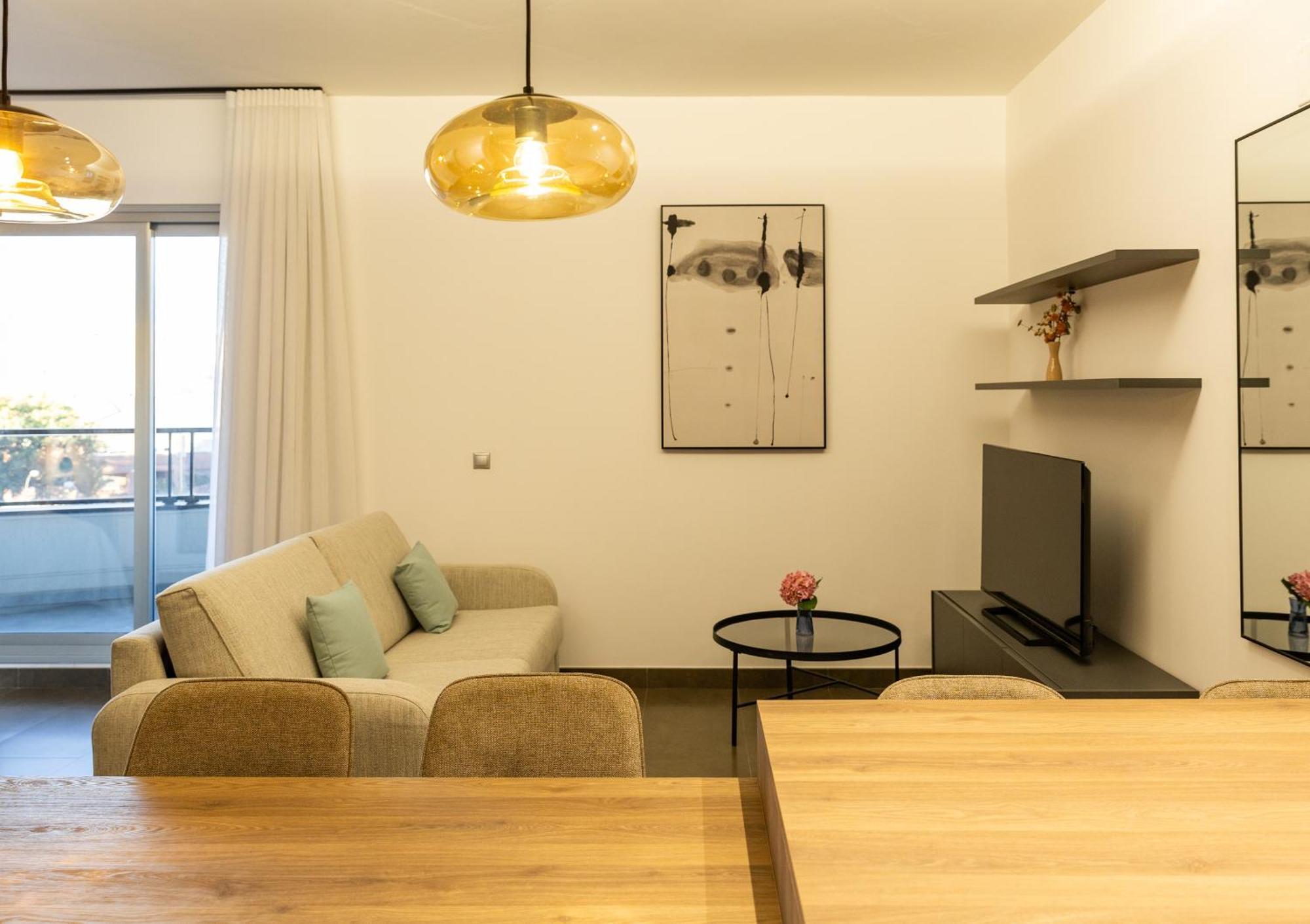 Guillman Suites Alicante Bagian luar foto