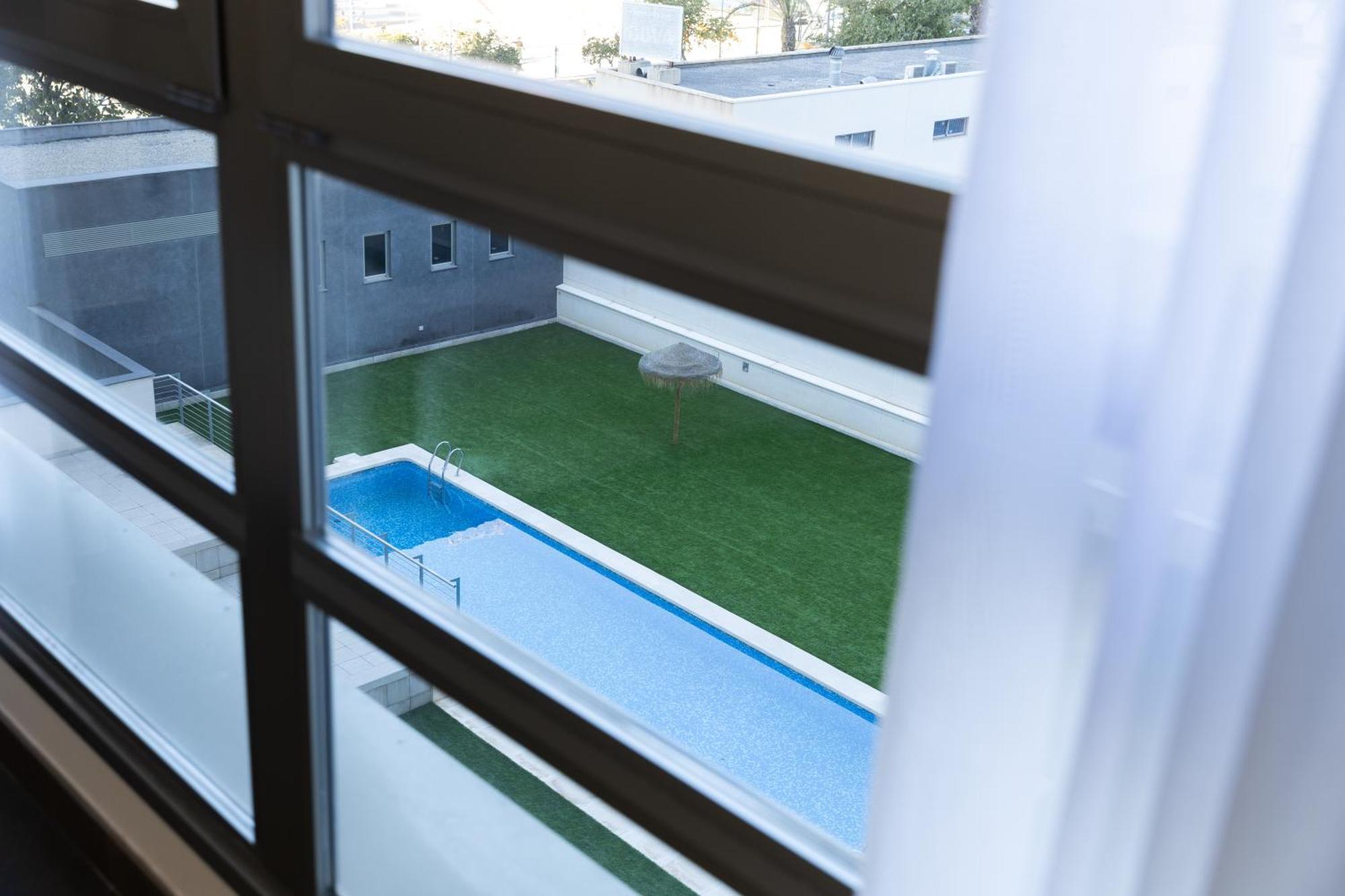 Guillman Suites Alicante Bagian luar foto