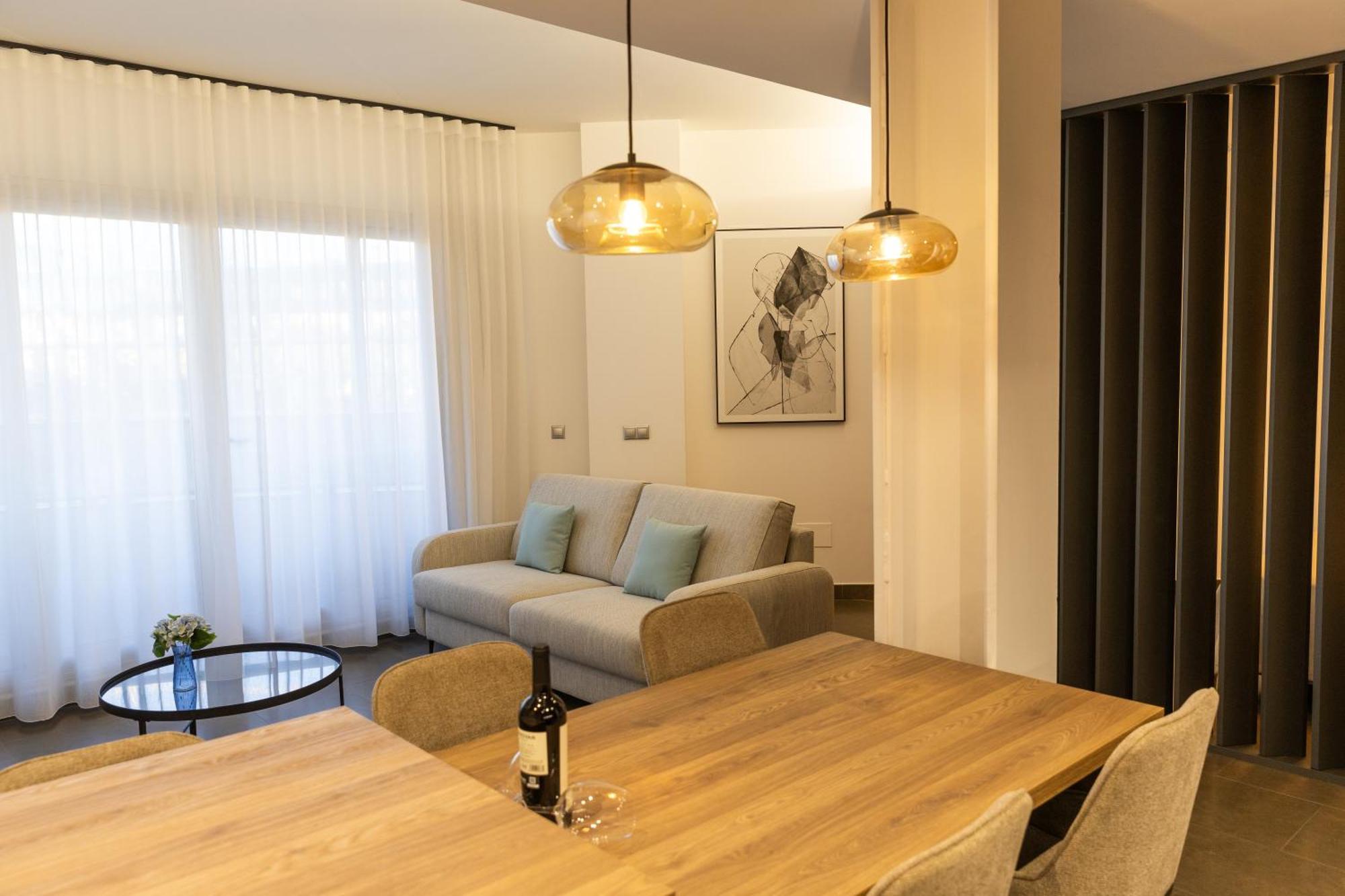 Guillman Suites Alicante Bagian luar foto