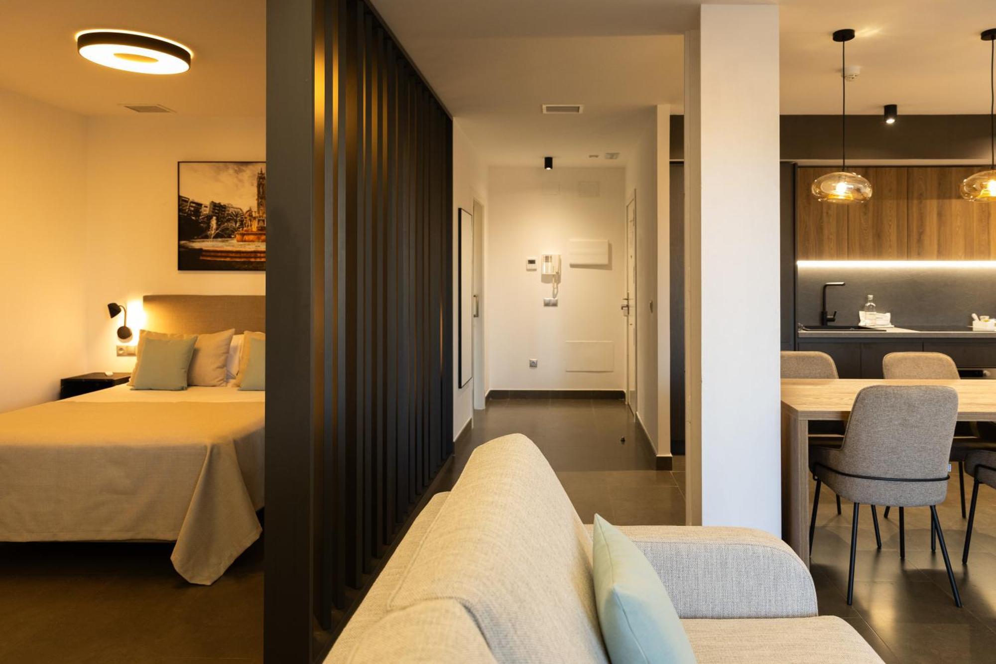 Guillman Suites Alicante Bagian luar foto