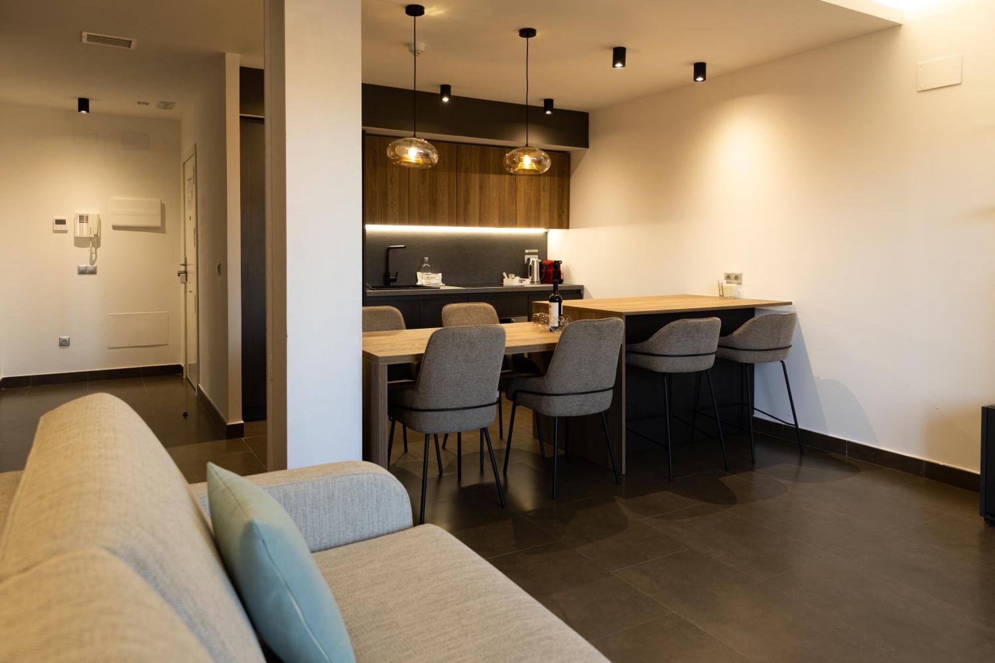 Guillman Suites Alicante Bagian luar foto
