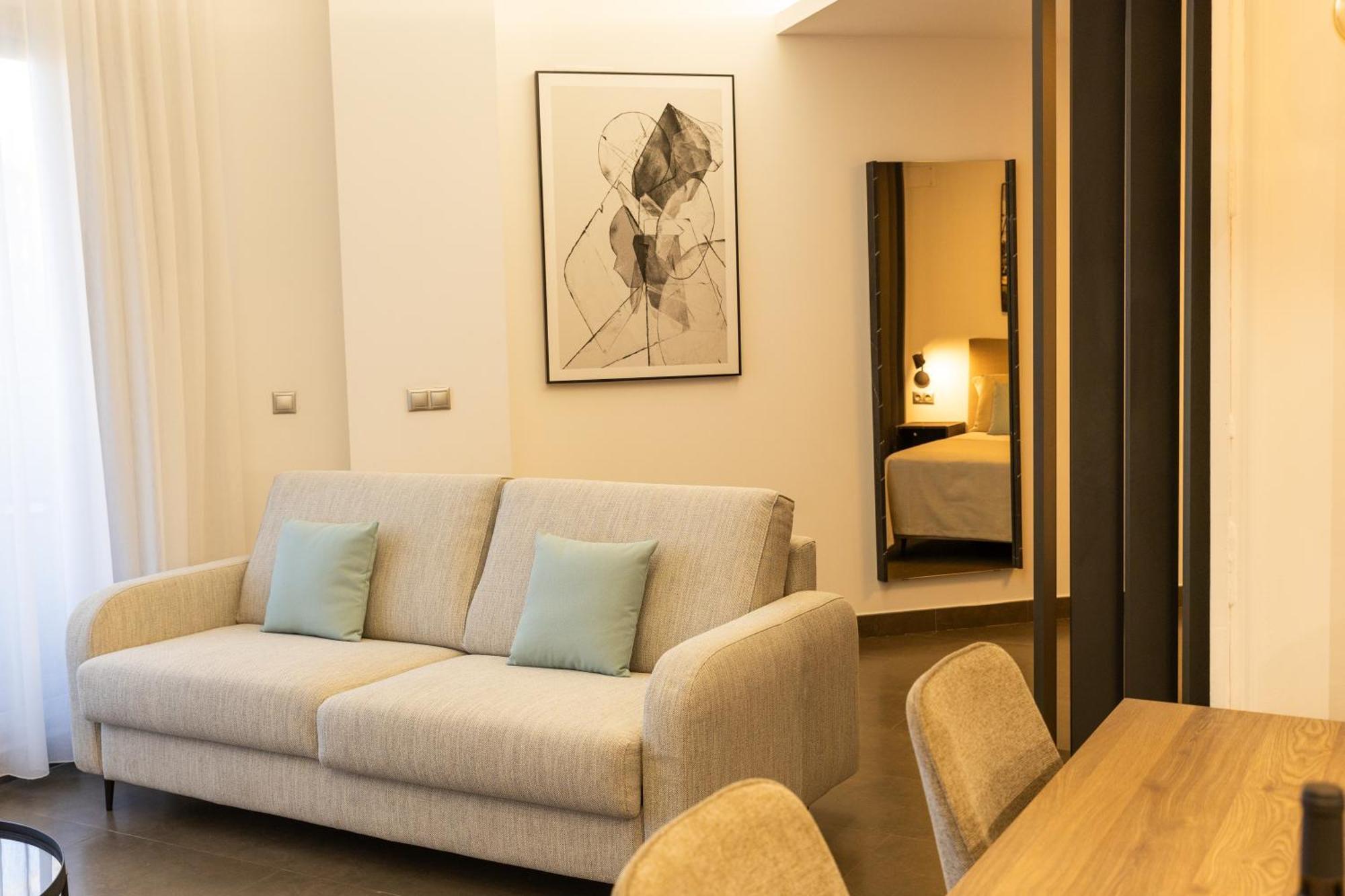 Guillman Suites Alicante Bagian luar foto
