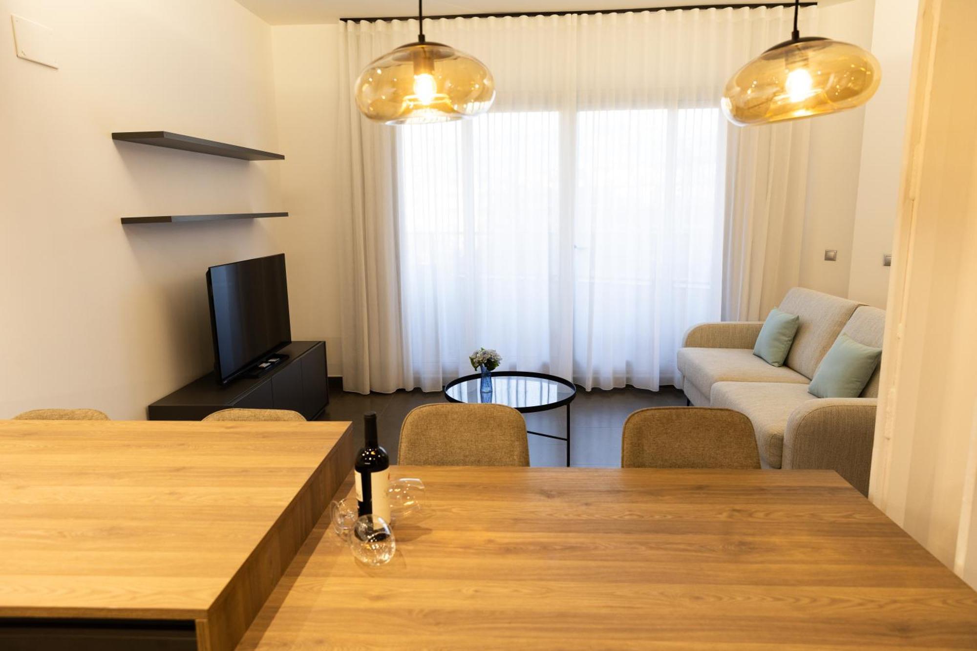 Guillman Suites Alicante Bagian luar foto
