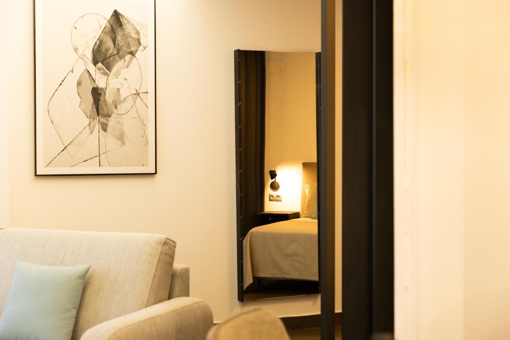 Guillman Suites Alicante Bagian luar foto
