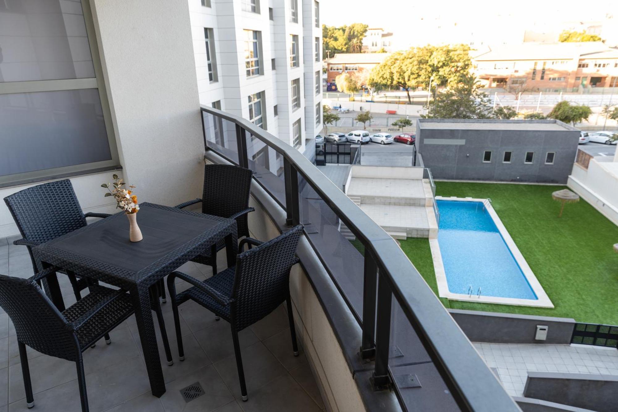 Guillman Suites Alicante Bagian luar foto