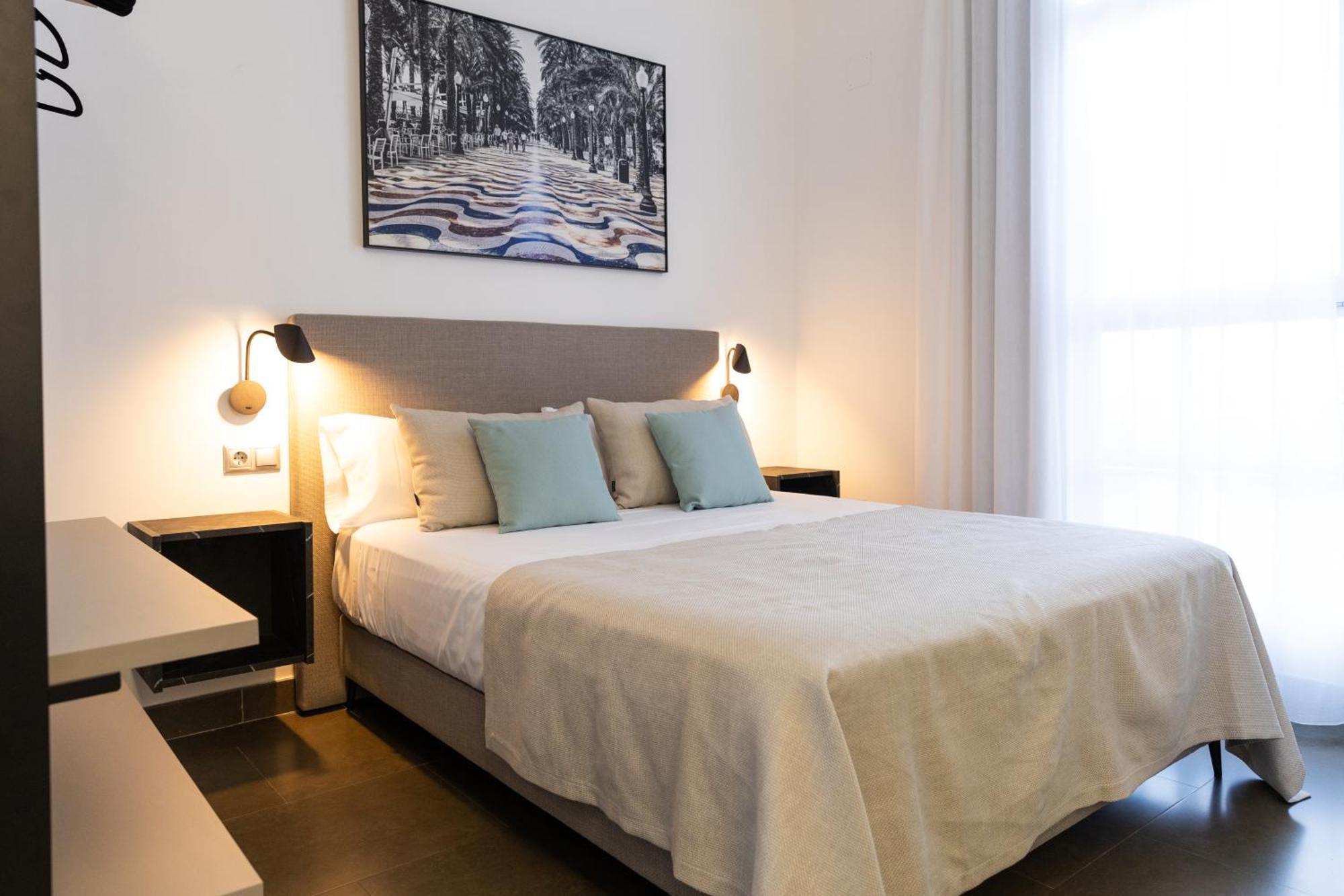 Guillman Suites Alicante Bagian luar foto