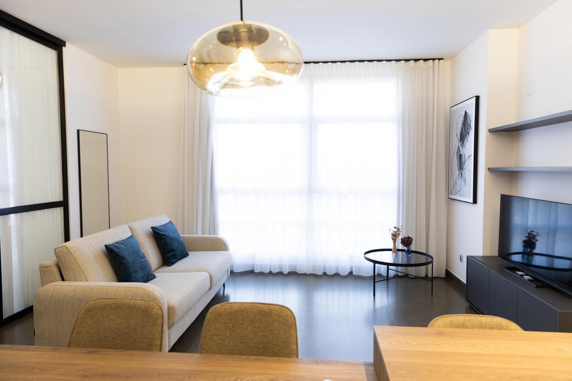 Guillman Suites Alicante Bagian luar foto