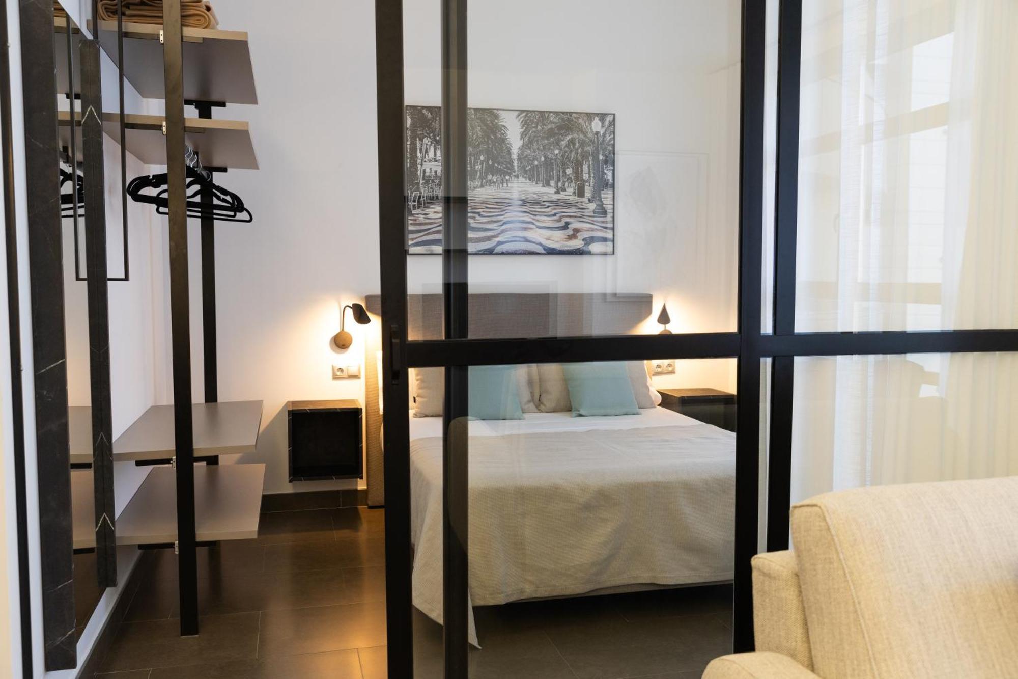 Guillman Suites Alicante Bagian luar foto
